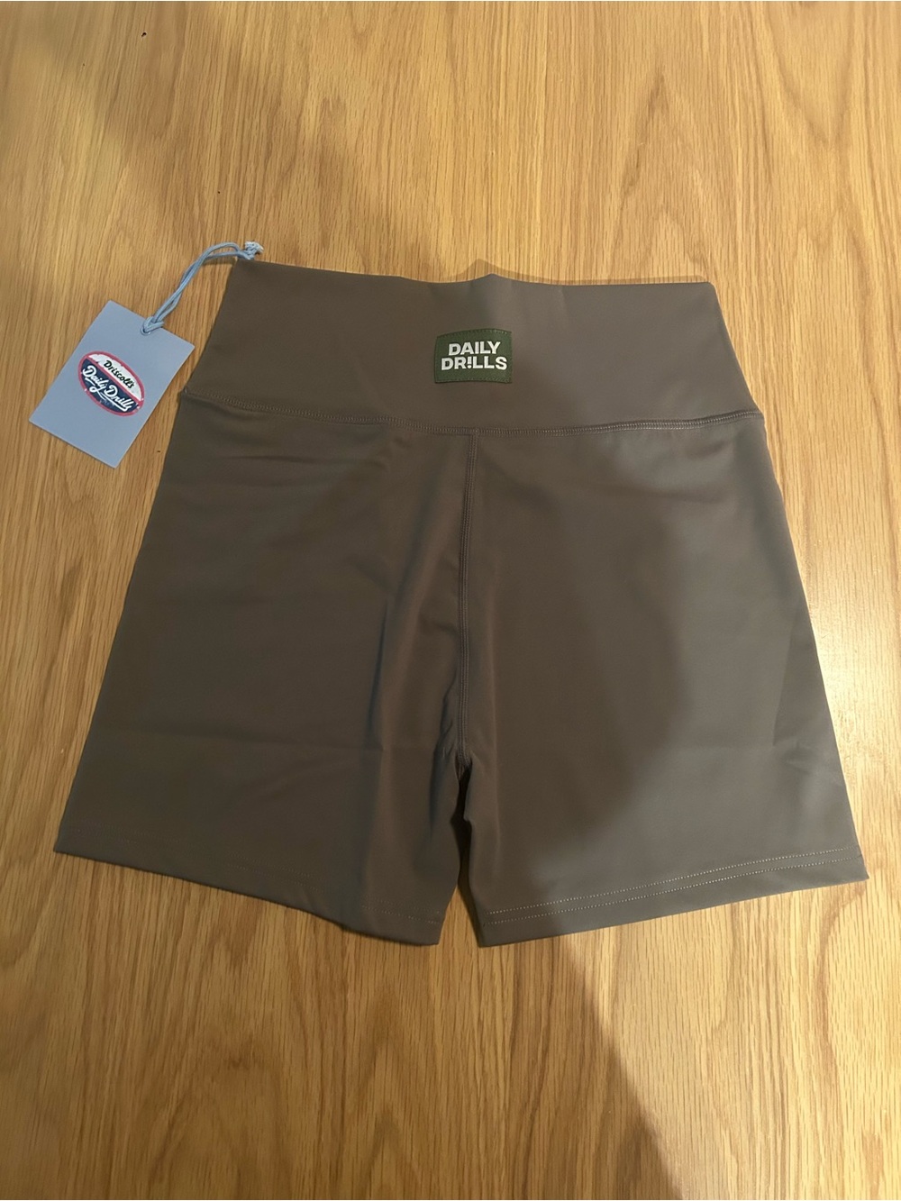 Daily Drills x Driscoll's Layered Bra & Shortie Shorts - Mocha + Gingham XL NWT - Picture 8 of 16